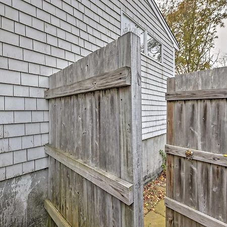 Nautical Bourne Apartment - 2 Mi To Monument Beach Exterior photo